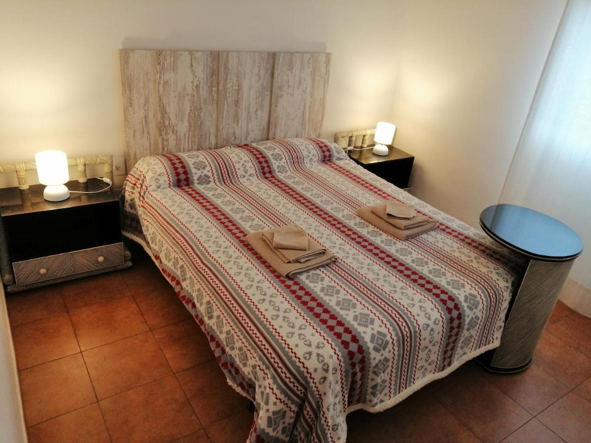 Chalet Montprats, Serra Luaran gambar