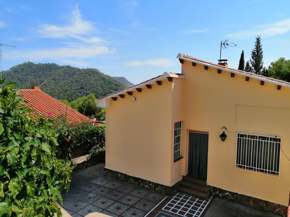 Chalet Montprats, Serra Luaran gambar
