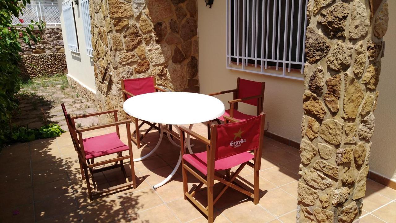 Chalet Montprats, Serra Luaran gambar