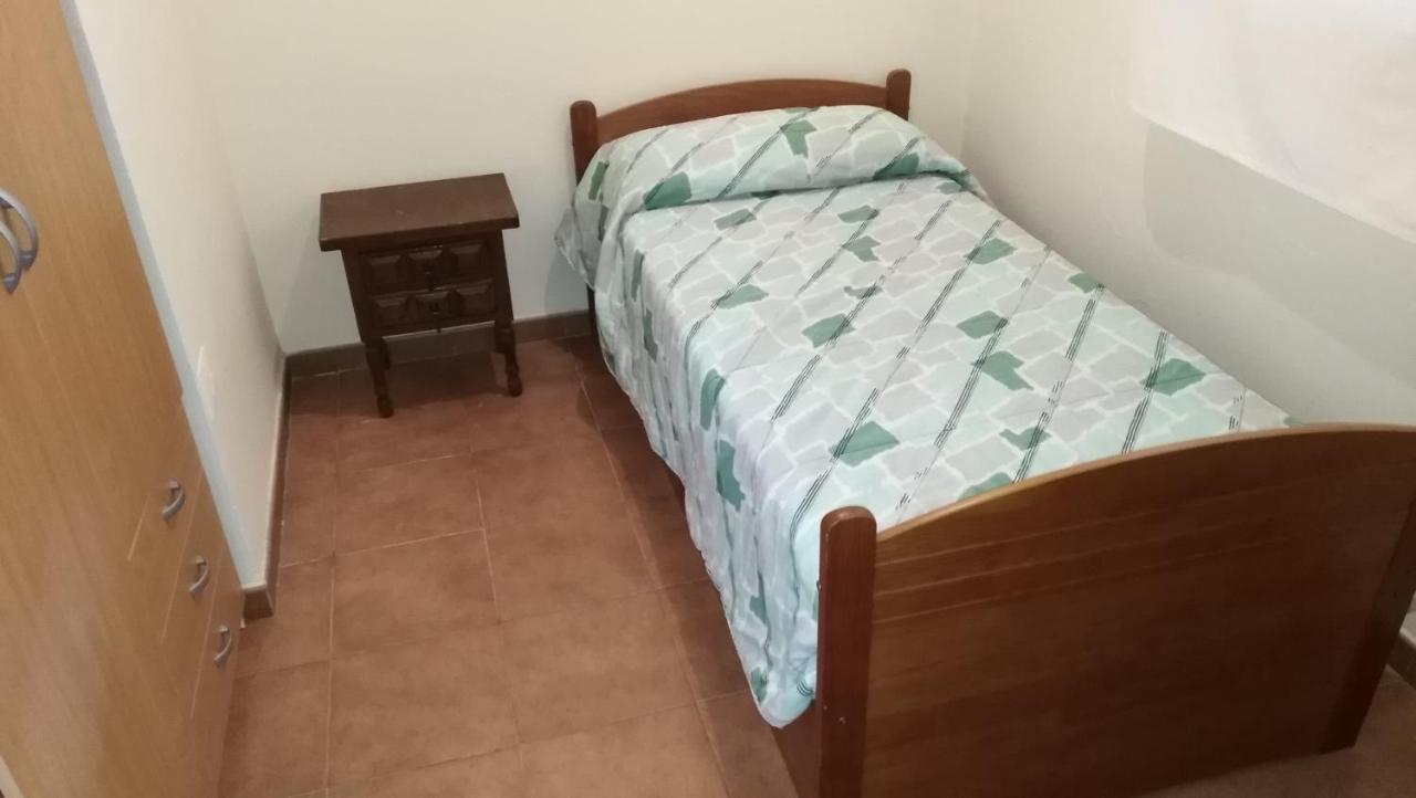 Chalet Montprats, Serra Luaran gambar